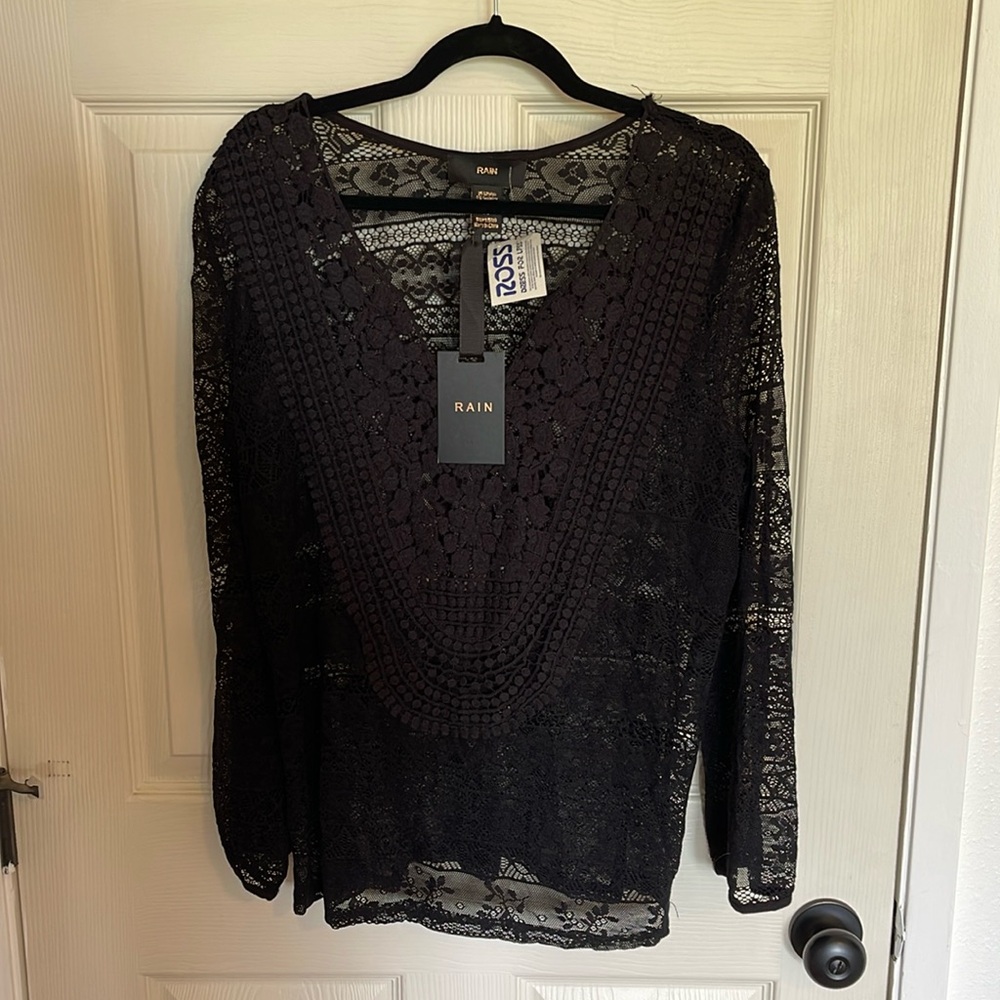 NWT. Rain. Size XL.